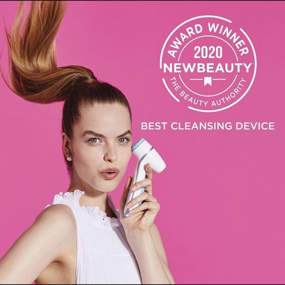 LumiSpa NuSkin - Best cleansing device - Picture 3 of 7